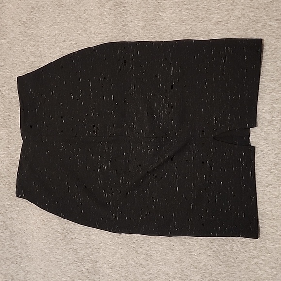 Excellent condition Babaton heathered dark grey xxs pencil skirt - Picture 2 of 3